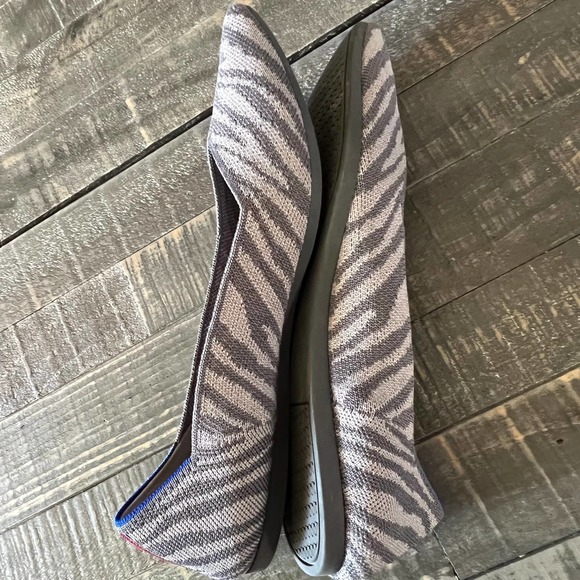 Rothy’s The Point Gray Zebra Shoes Slip On Flat Women’s Size 9 - Picture 11 of 12
